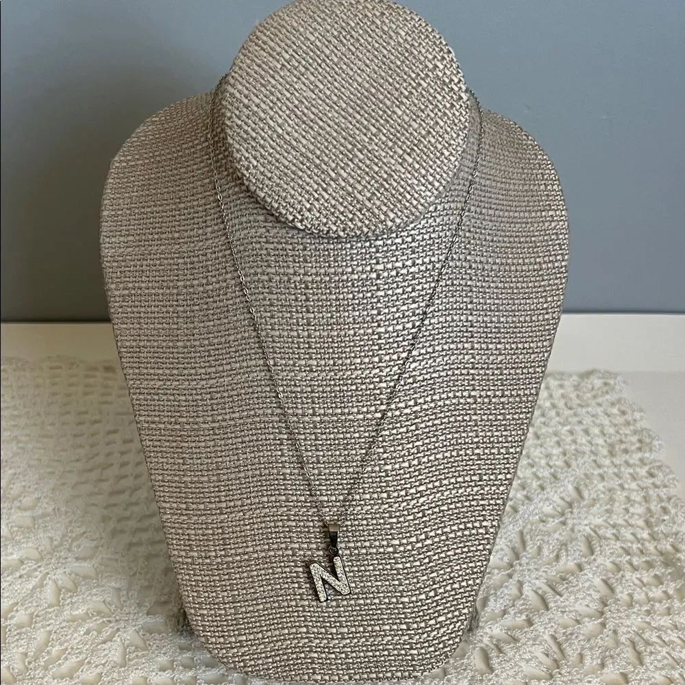 NWT Stainless Steel Elegant Silver Tone Dainty Necklace initial N Pendant
